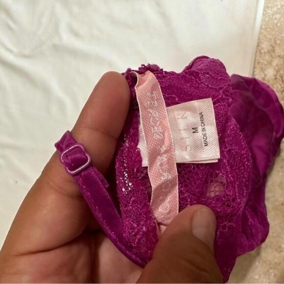 VICTORIA'S SECRET SILK CAMISOLE Lace Tank Top - Picture 3 of 4